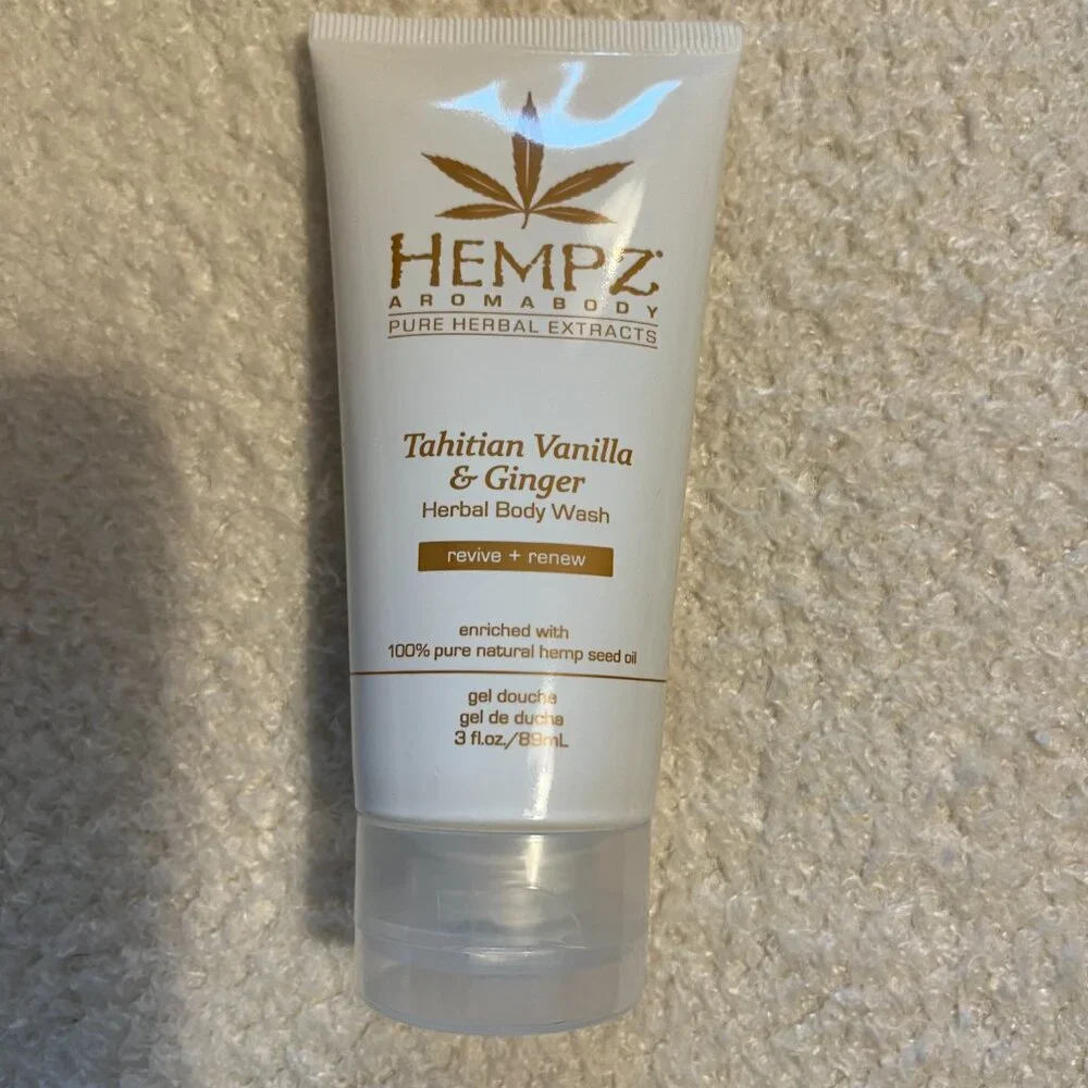 Hempz Set Herbal Body Wash, 3 oz. and Herbal Body Moisturizer 2.25 oz. New